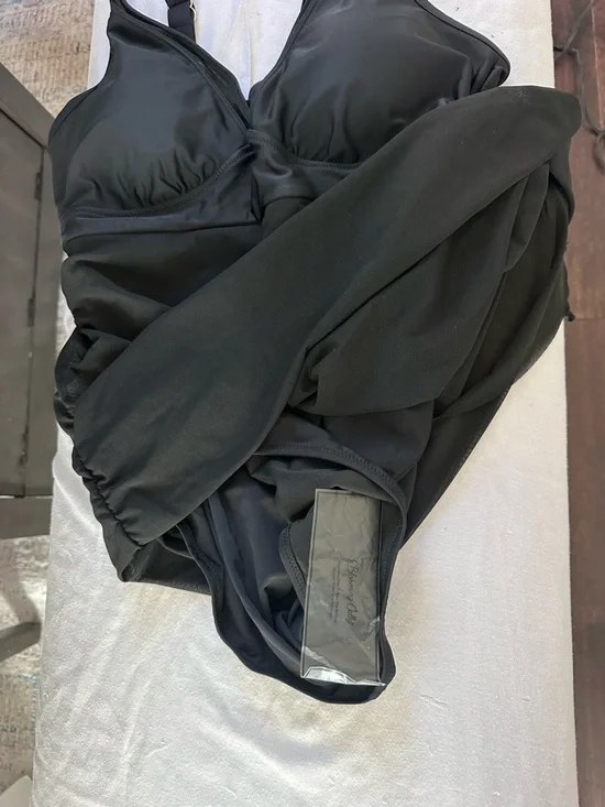 Blooming Jelly Black One Piece Swimsuit L NWT Ruched Tummy Control Skirted - Picture 12 of 15